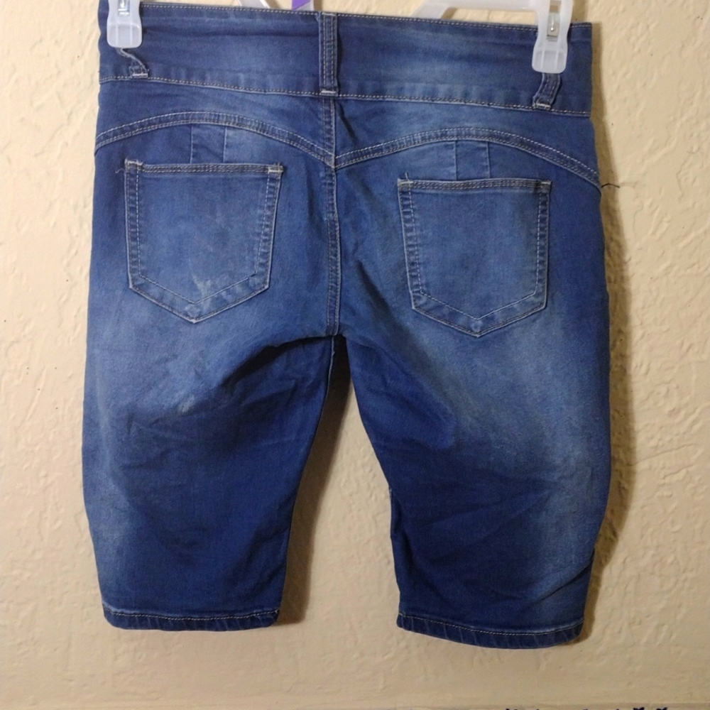 Jeans - Picture 2 of 4